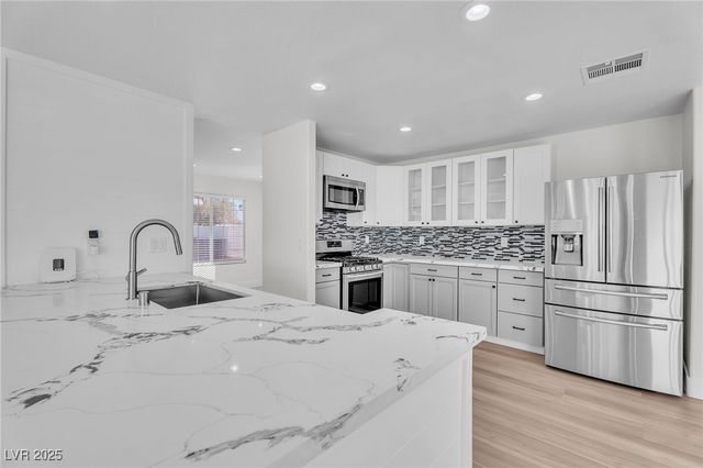 7749 Curiosity Avenue, Las Vegas, NV 89131