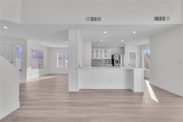 7749 Curiosity Avenue, Las Vegas, NV 89131