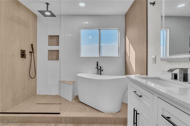 7749 Curiosity Avenue, Las Vegas, NV 89131