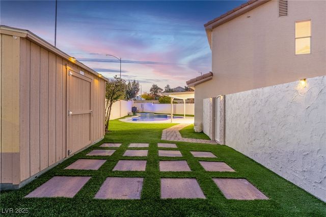 7749 Curiosity Avenue, Las Vegas, NV 89131