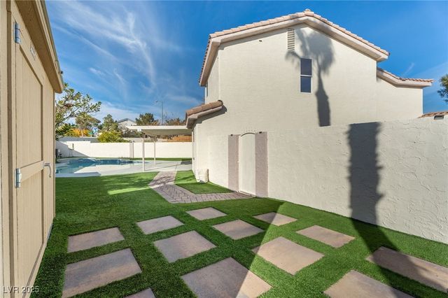 7749 Curiosity Avenue, Las Vegas, NV 89131