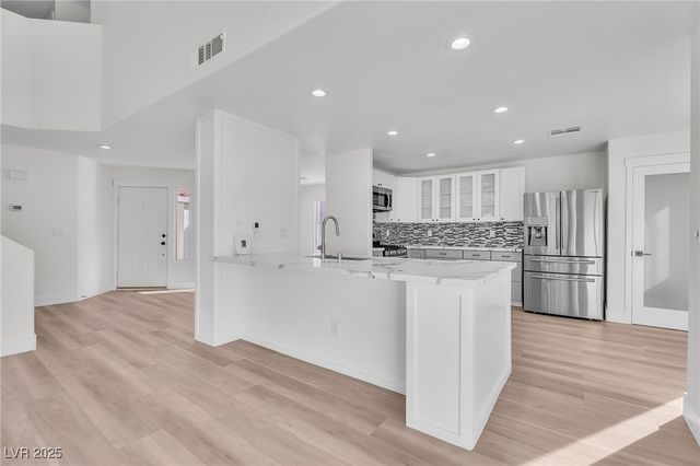 7749 Curiosity Avenue, Las Vegas, NV 89131