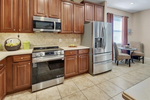 411 GARDEN STREET, Lake Helen, FL 32744