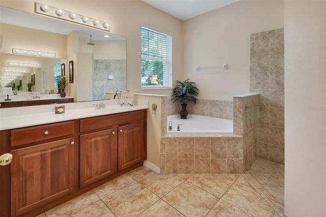 411 GARDEN STREET, Lake Helen, FL 32744