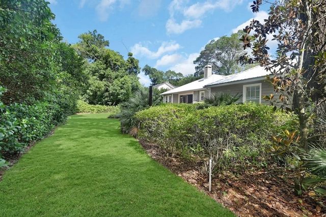 411 GARDEN STREET, Lake Helen, FL 32744