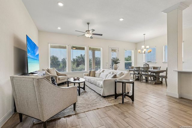 22826 Rio Salado, San Antonio, TX 78261