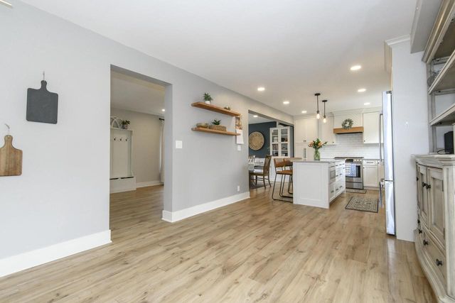 W301S3618 Snowdon DRIVE, Waukesha, WI 53189