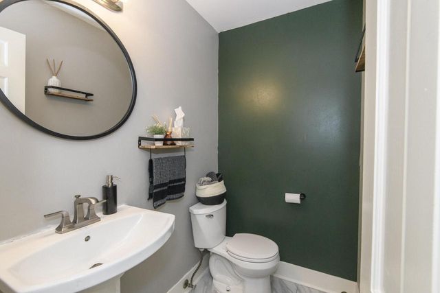 W301S3618 Snowdon DRIVE, Waukesha, WI 53189