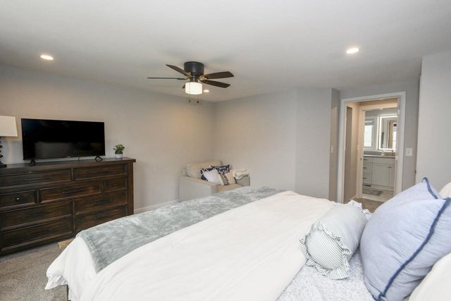 W301S3618 Snowdon DRIVE, Waukesha, WI 53189