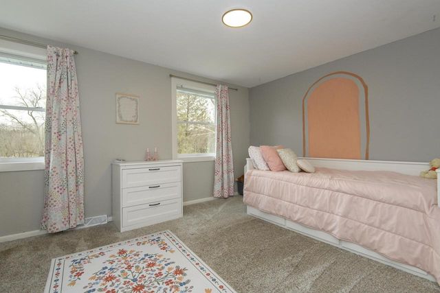 W301S3618 Snowdon DRIVE, Waukesha, WI 53189