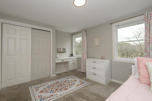 W301S3618 Snowdon DRIVE, Waukesha, WI 53189