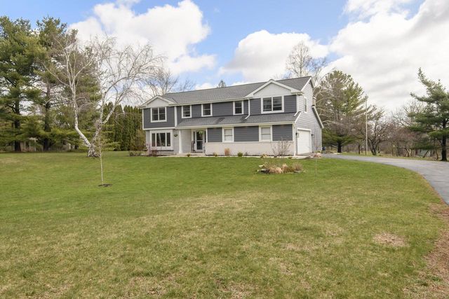 W301S3618 Snowdon DRIVE, Waukesha, WI 53189