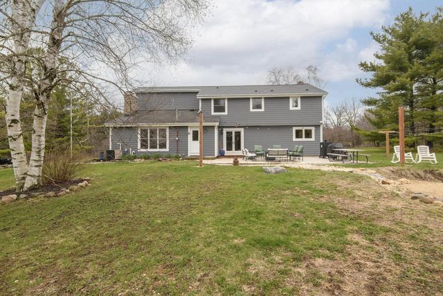 W301S3618 Snowdon DRIVE, Waukesha, WI 53189