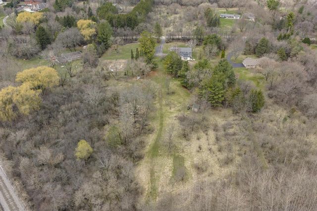 W301S3618 Snowdon DRIVE, Waukesha, WI 53189