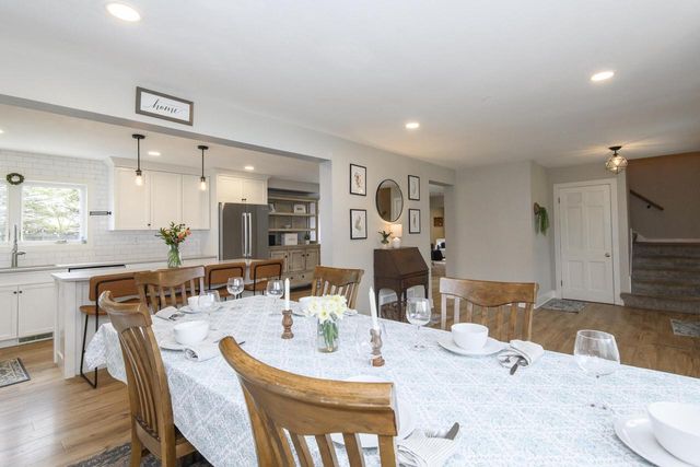 W301S3618 Snowdon DRIVE, Waukesha, WI 53189