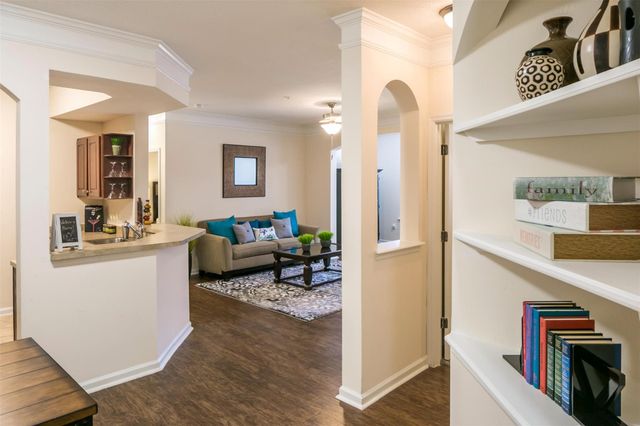 15270 Voss Road 0316, Houston, TX 77498