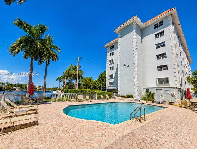 1881 Middle River Drive 604, Fort Lauderdale, FL 33305