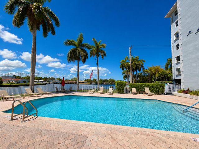 1881 Middle River Drive 604, Fort Lauderdale, FL 33305