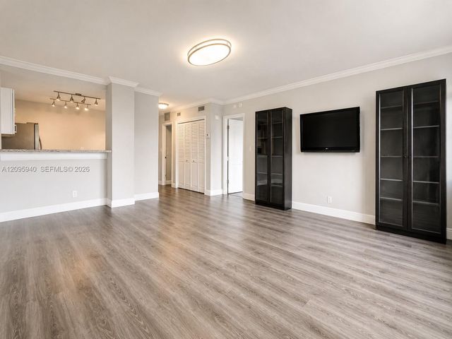1881 Middle River Drive 604, Fort Lauderdale, FL 33305