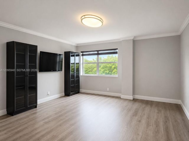 1881 Middle River Drive 604, Fort Lauderdale, FL 33305