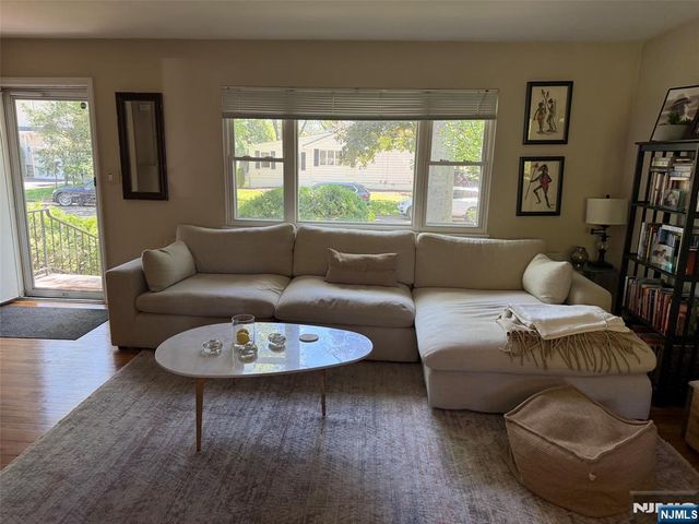 3 Spruce Place, Ho-ho-kus, NJ 07423