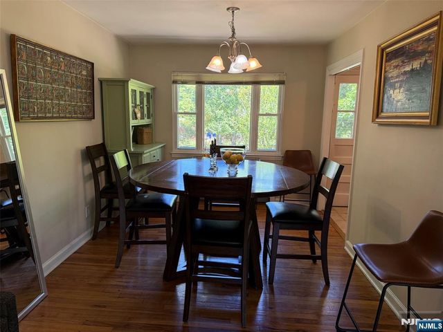 3 Spruce Place, Ho-ho-kus, NJ 07423