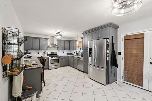 206 Cameron Court, Acworth, GA 30102