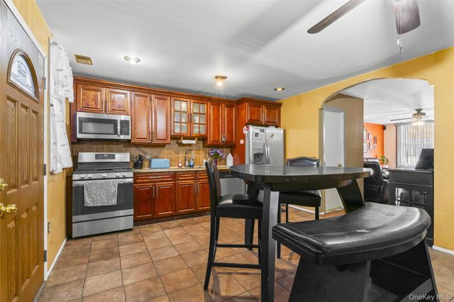 525 Alabama Avenue, Brooklyn, NY 11207