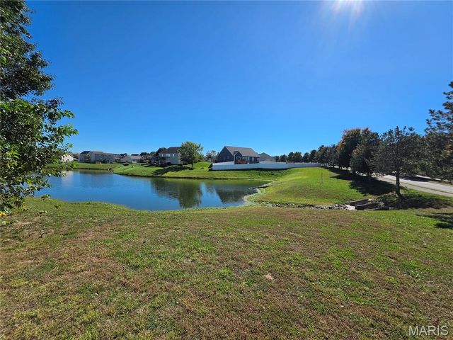 2040 Reserve Walk Way, Belleville, IL 62220