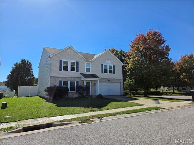2040 Reserve Walk Way, Belleville, IL 62220