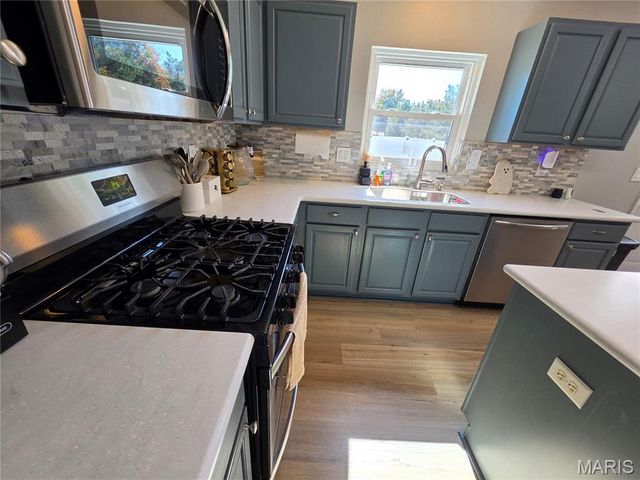 2040 Reserve Walk Way, Belleville, IL 62220