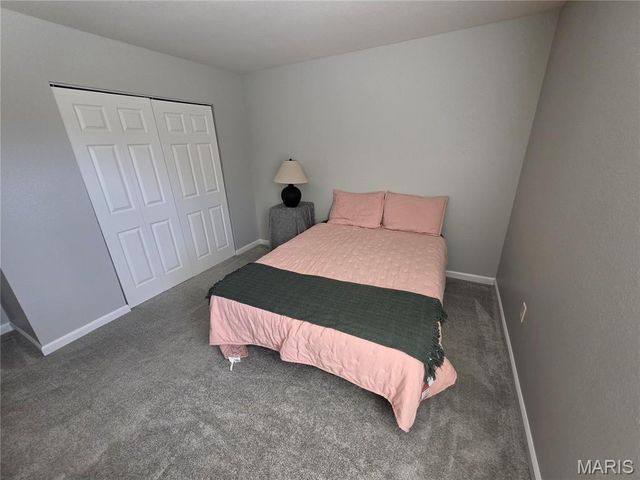 2040 Reserve Walk Way, Belleville, IL 62220