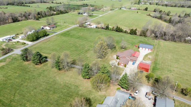 77 Deerfield Lane, Dunnville, KY 42528