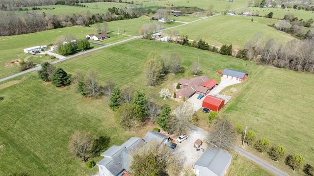 77 Deerfield Lane, Dunnville, KY 42528