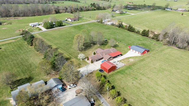 77 Deerfield Lane, Dunnville, KY 42528