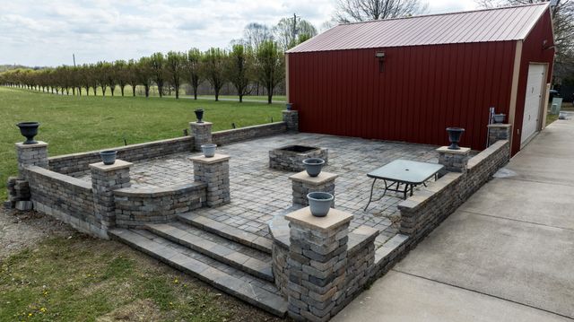 77 Deerfield Lane, Dunnville, KY 42528
