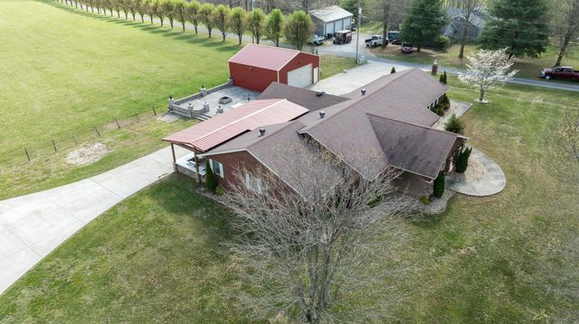 77 Deerfield Lane, Dunnville, KY 42528