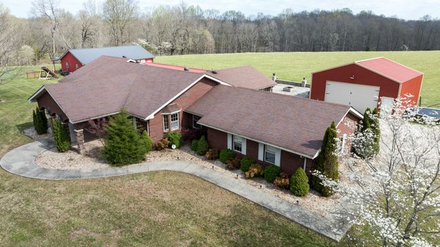 77 Deerfield Lane, Dunnville, KY 42528