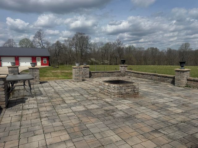 77 Deerfield Lane, Dunnville, KY 42528