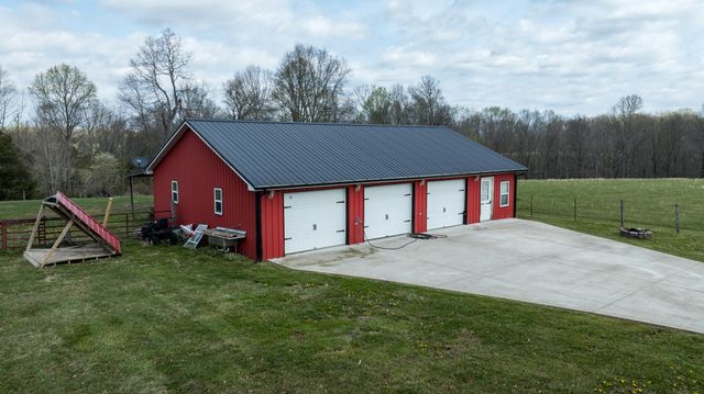 77 Deerfield Lane, Dunnville, KY 42528