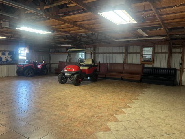 77 Deerfield Lane, Dunnville, KY 42528