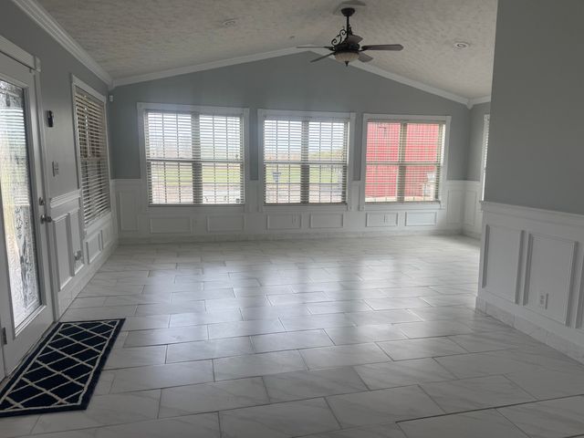 77 Deerfield Lane, Dunnville, KY 42528
