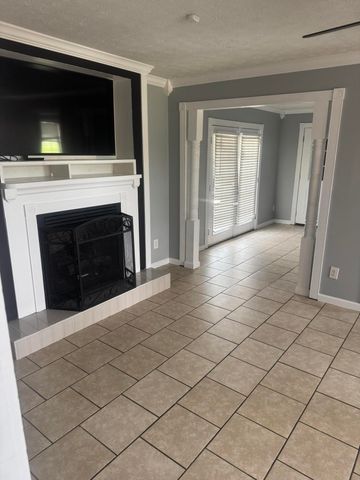 77 Deerfield Lane, Dunnville, KY 42528