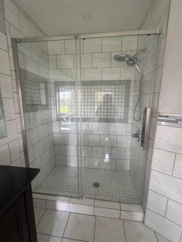 77 Deerfield Lane, Dunnville, KY 42528