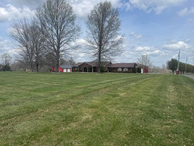 77 Deerfield Lane, Dunnville, KY 42528