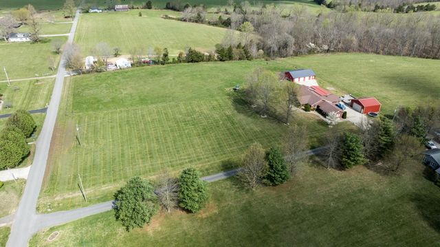 77 Deerfield Lane, Dunnville, KY 42528
