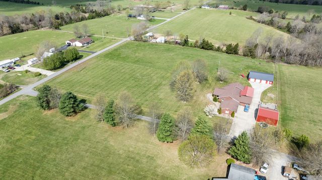 77 Deerfield Lane, Dunnville, KY 42528