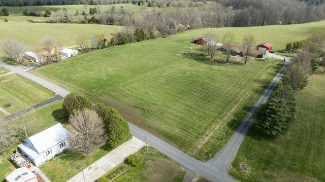 77 Deerfield Lane, Dunnville, KY 42528