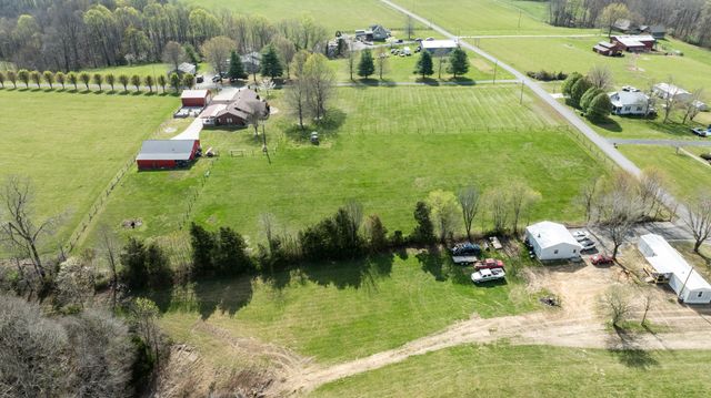77 Deerfield Lane, Dunnville, KY 42528