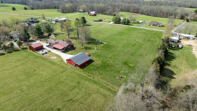 77 Deerfield Lane, Dunnville, KY 42528